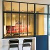 fenetre-atelier-artiste-accordeon-repliable-123